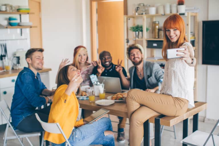 étudiants en colocation